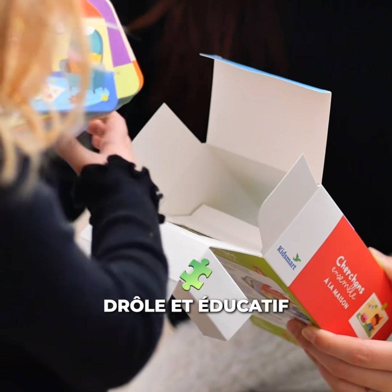 Vidéo d une maman et sa fille qui jouent à cherchons ensemble